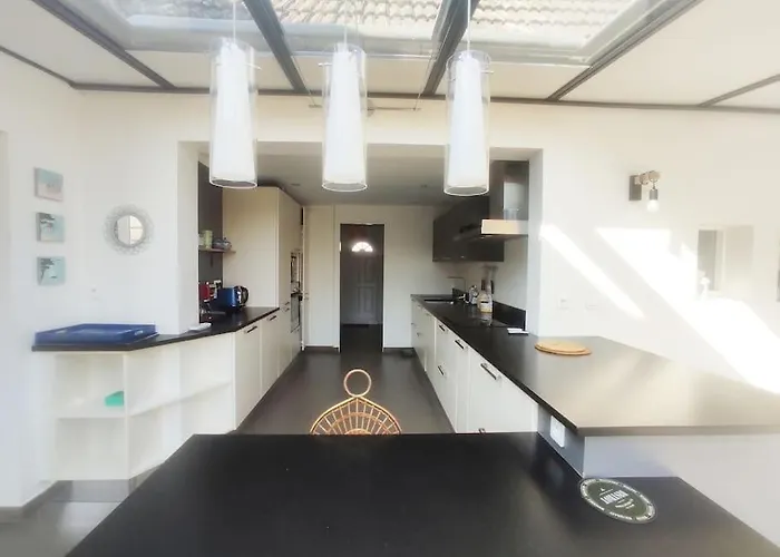 Holiday home Maison 10 Personnes A 10 Minutes A Pieds De La *