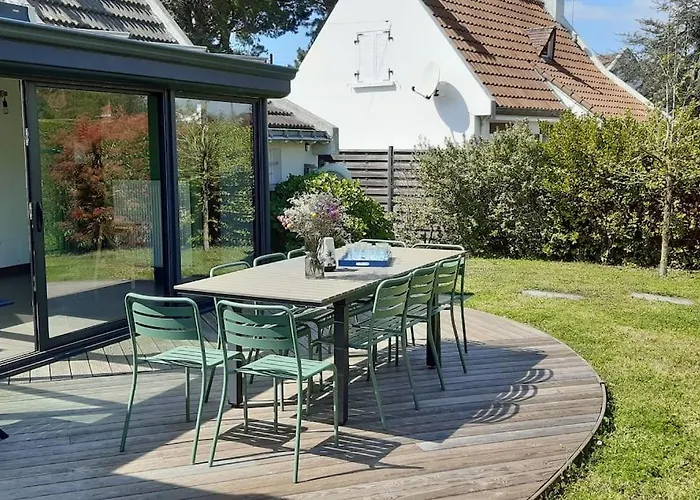 Holiday home Maison 10 Personnes A 10 Minutes A Pieds De La *